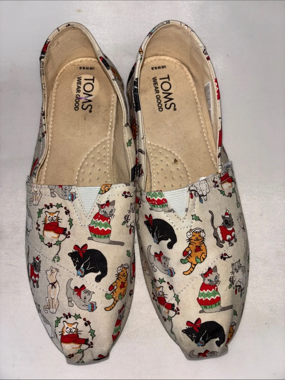 TOMS Belmont Slip-on Loafers Christmas Holiday Cats
